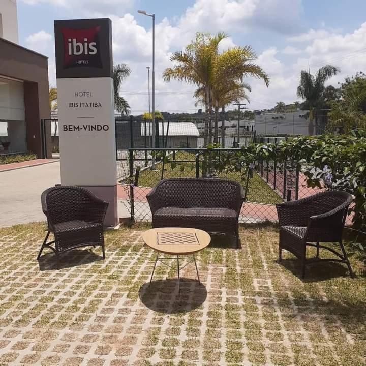 Ibis Itatiba Hotel Exterior photo